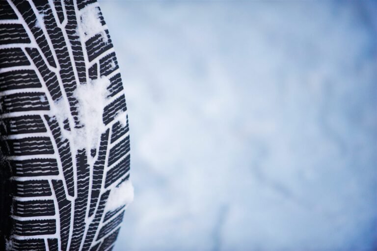 Pneus hiver et Loi Montagne 2026 : ce que dit la loi